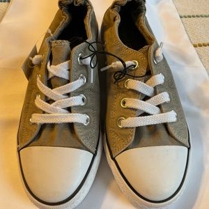 FALLS CREEK JASMIN II WOMEN SHOES SIZE-9M and 7M COD/1023